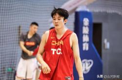 开云体育官网-中国顶尖篮球明星闪耀赛场，球迷翘首期待