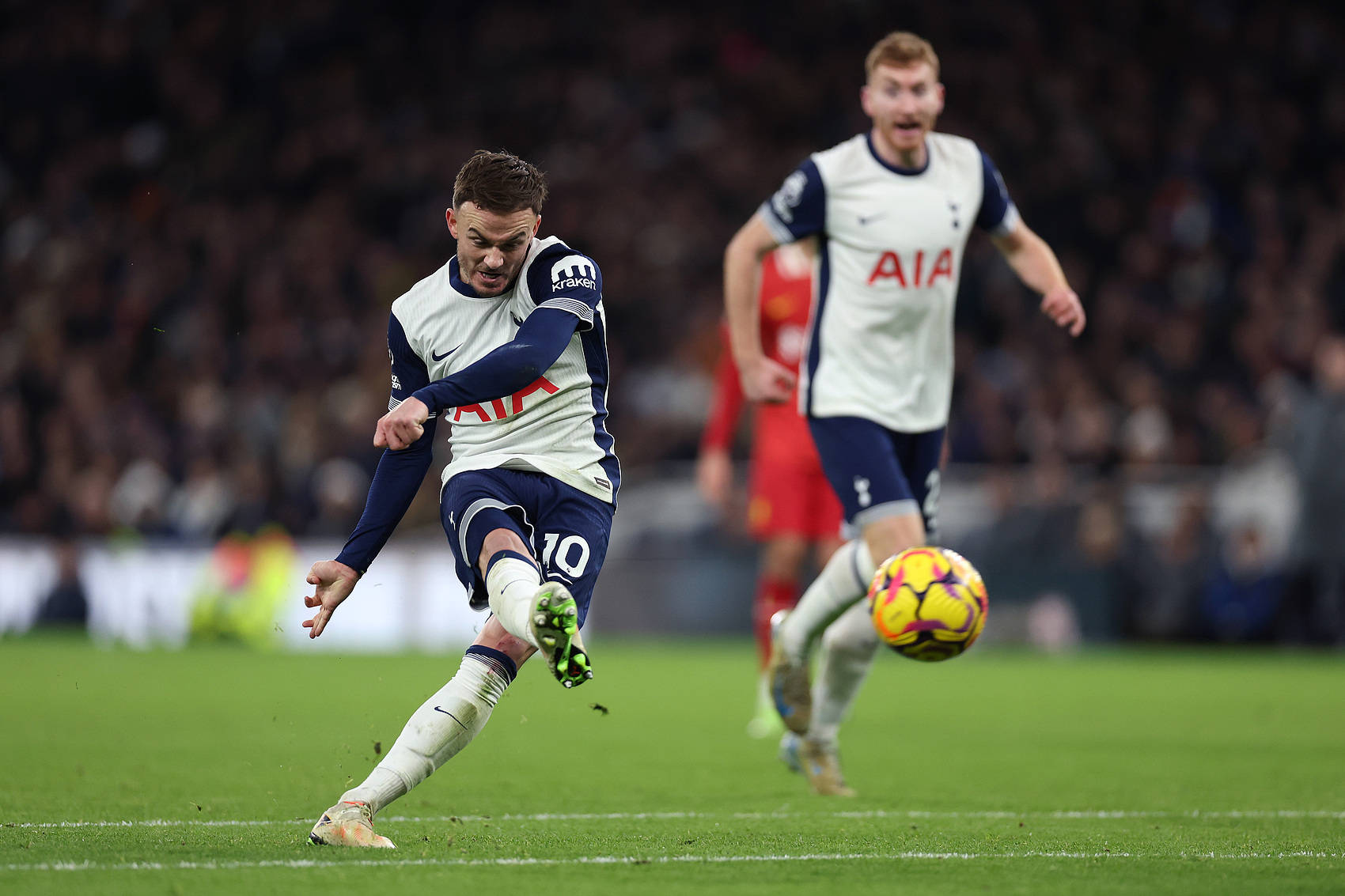 热刺下半场逆转获胜,客场击败富勒姆 热刺下半场逆转获胜,客场击败富勒姆