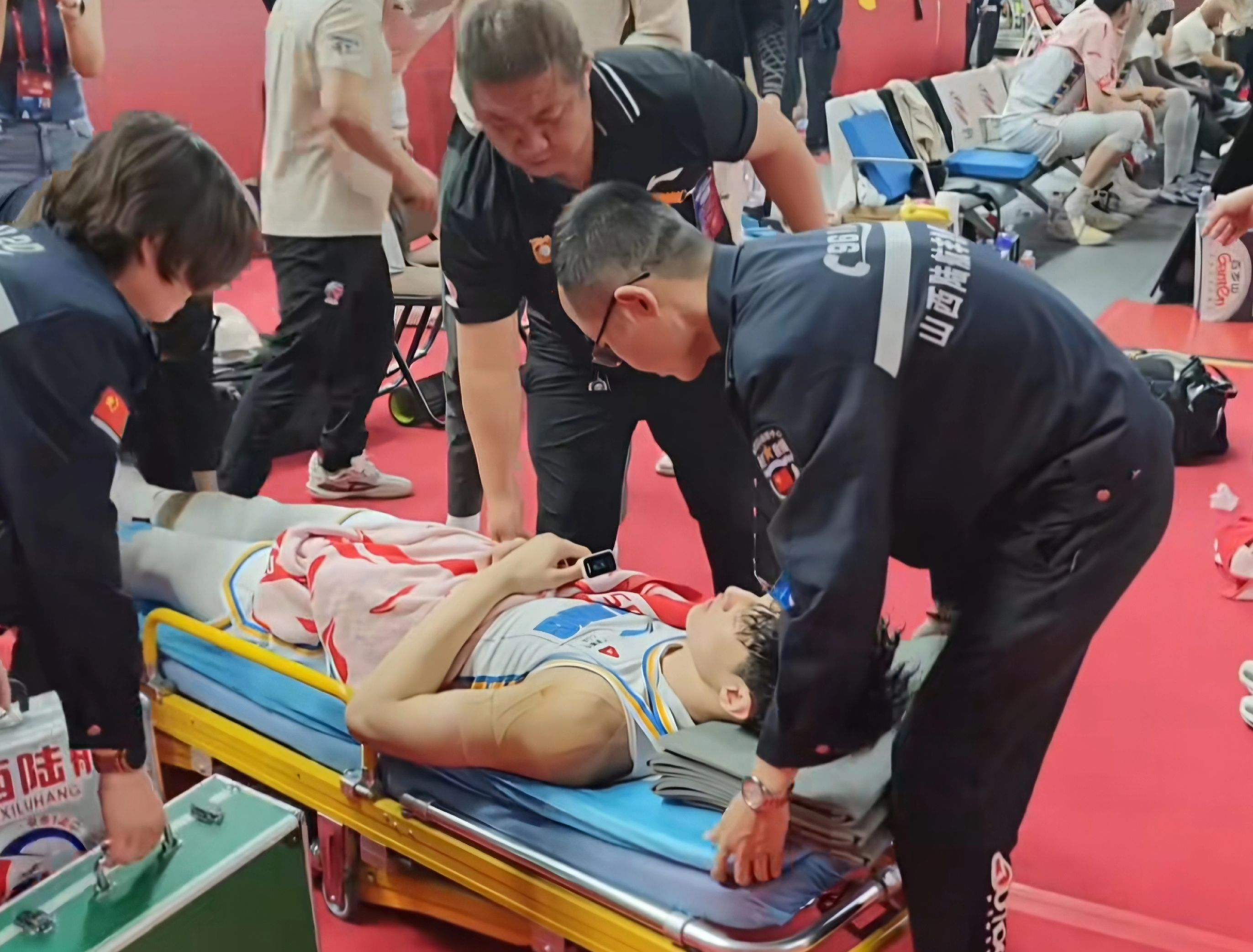 球队训练场地不尽人意引发球员不满 球队训练场地不尽人意引发球员不满