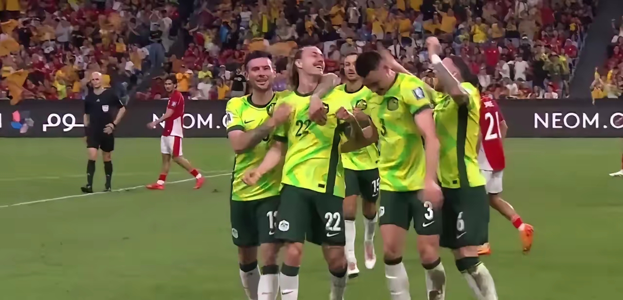 包含荷兰绝杀克罗地亚,本泽马统治全场的词条 包含荷兰绝杀克罗地亚,本泽马统治全场的词条