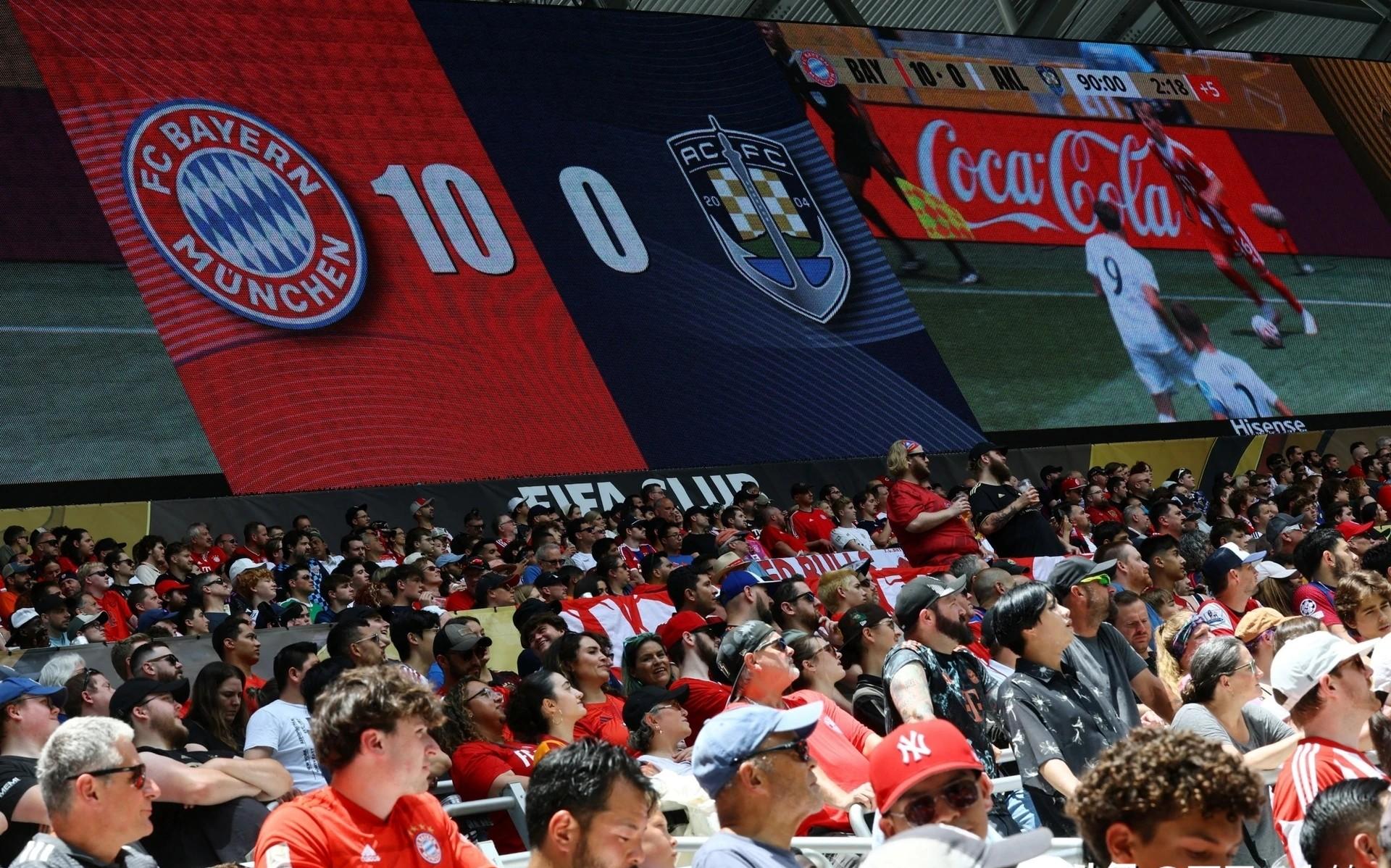 包含拜仁轻取阿根廷，若日尼奥统治全场的词条